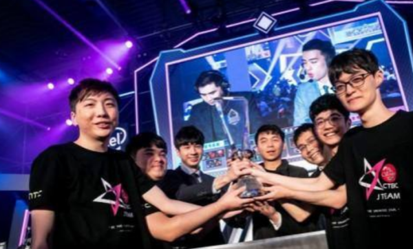 SAW 在 ESL Pro League Season 21 中震惊了 NAVI