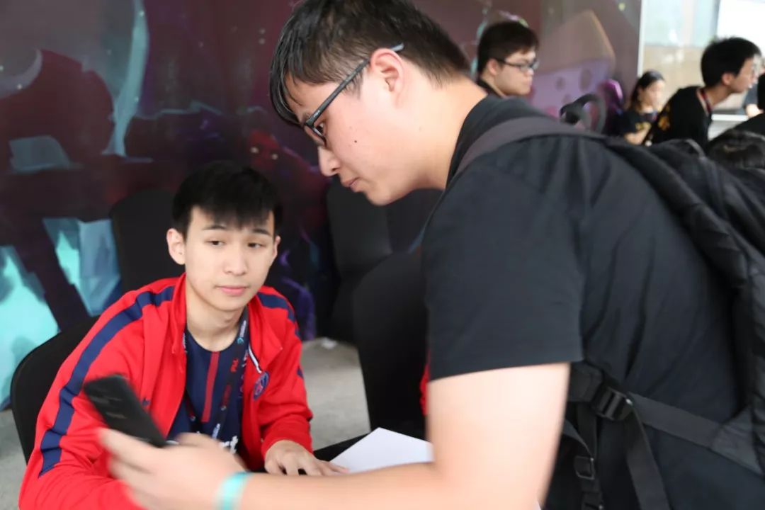 The MongolZ 将与 G2 对战，争夺 IEM Dallas 2025 的季后赛名额